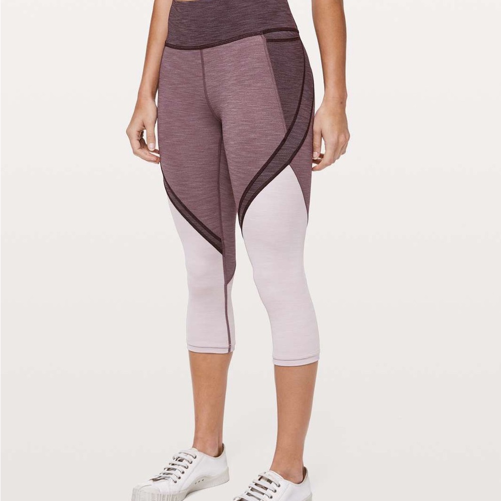 Lululemon Women's Two-Tone Cropped Leggings